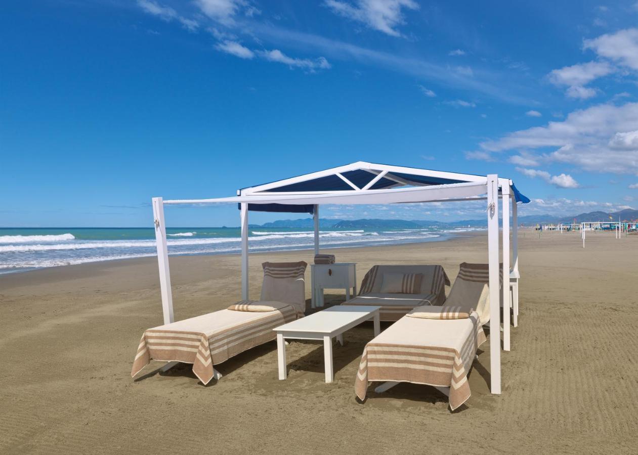 Augustus Lido Hotel Forte dei Marmi Buitenkant foto