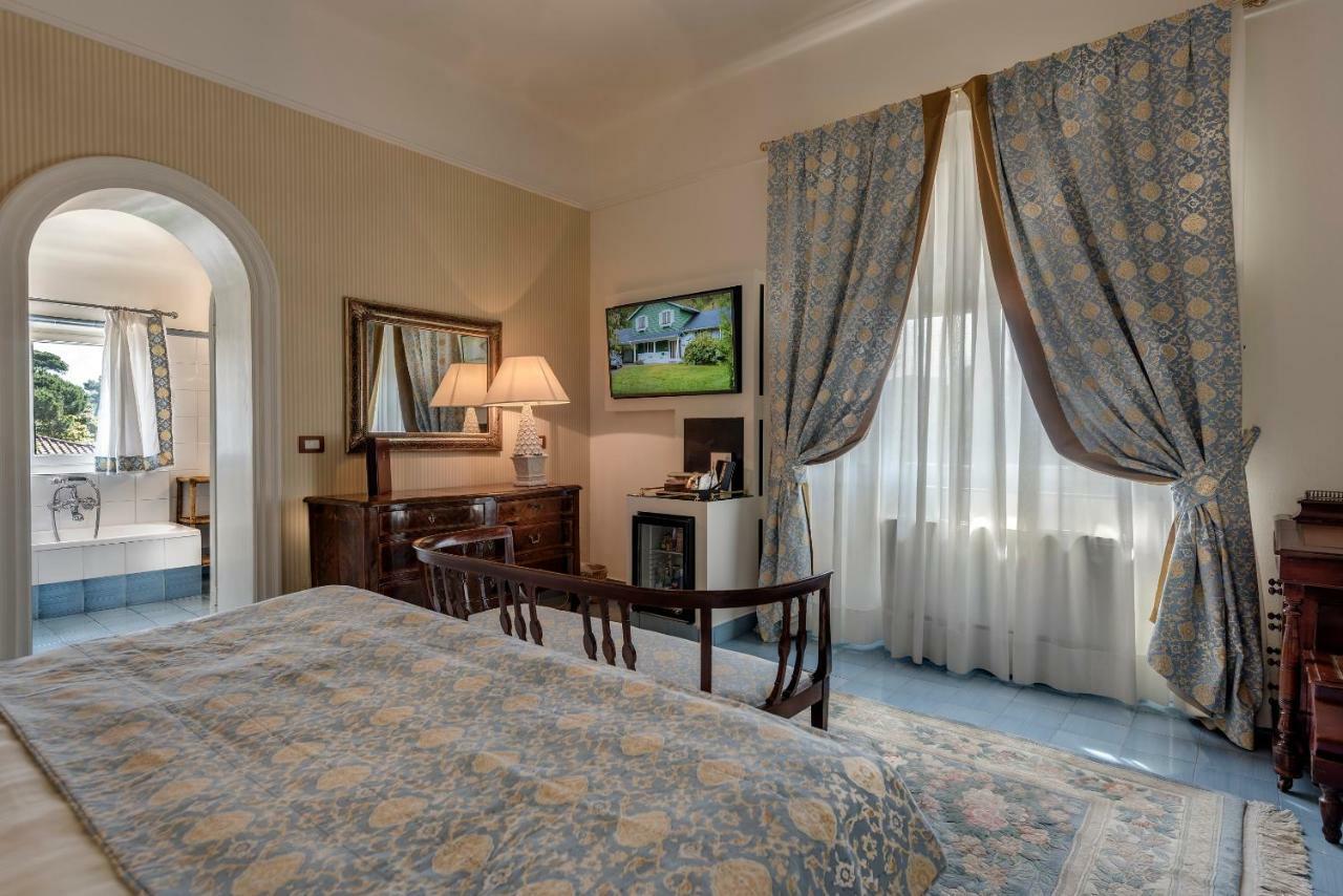 Augustus Lido Hotel Forte dei Marmi Buitenkant foto