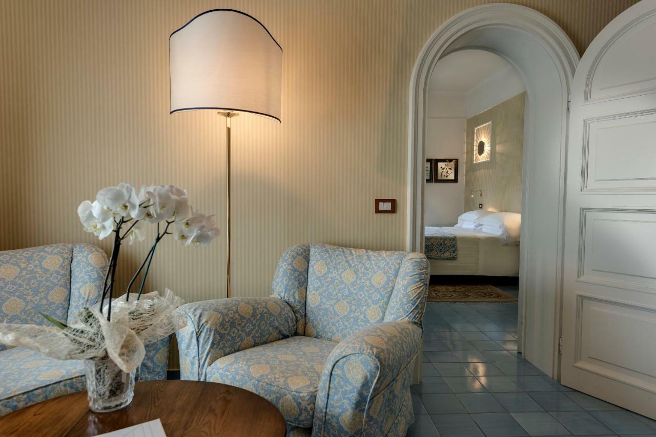 Augustus Lido Hotel Forte dei Marmi Buitenkant foto
